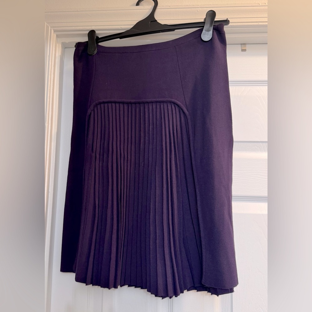 Pre owed YSL purple skirt in excellent condition.